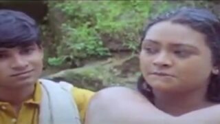 சோப்பு நுரையால் முலை தேய்க்கவிடும் ஷகீலா செக்ஸ் வீடியோ