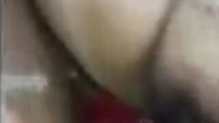 பச்ச பாவாடையை கழட்டி ஆண்டி ஓல் வாங்கும் செக்ஸ் படம்