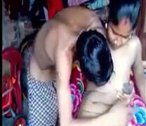 கொழுந்தன் அண்ணியை வெளுத்து வாங்கும் வில்லேஜ் பிட்டு படம்