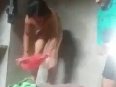 கிராமத்து தலைவர் பொண்டாட்டியை ஓத்த பெருமையான வீடியோ